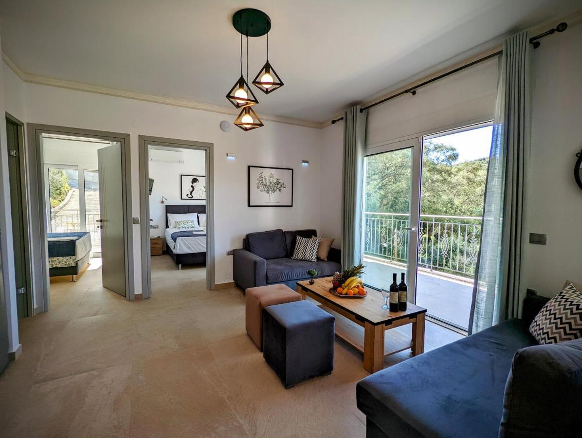 Natura Luxury Suites Parga Eksteriør billede
