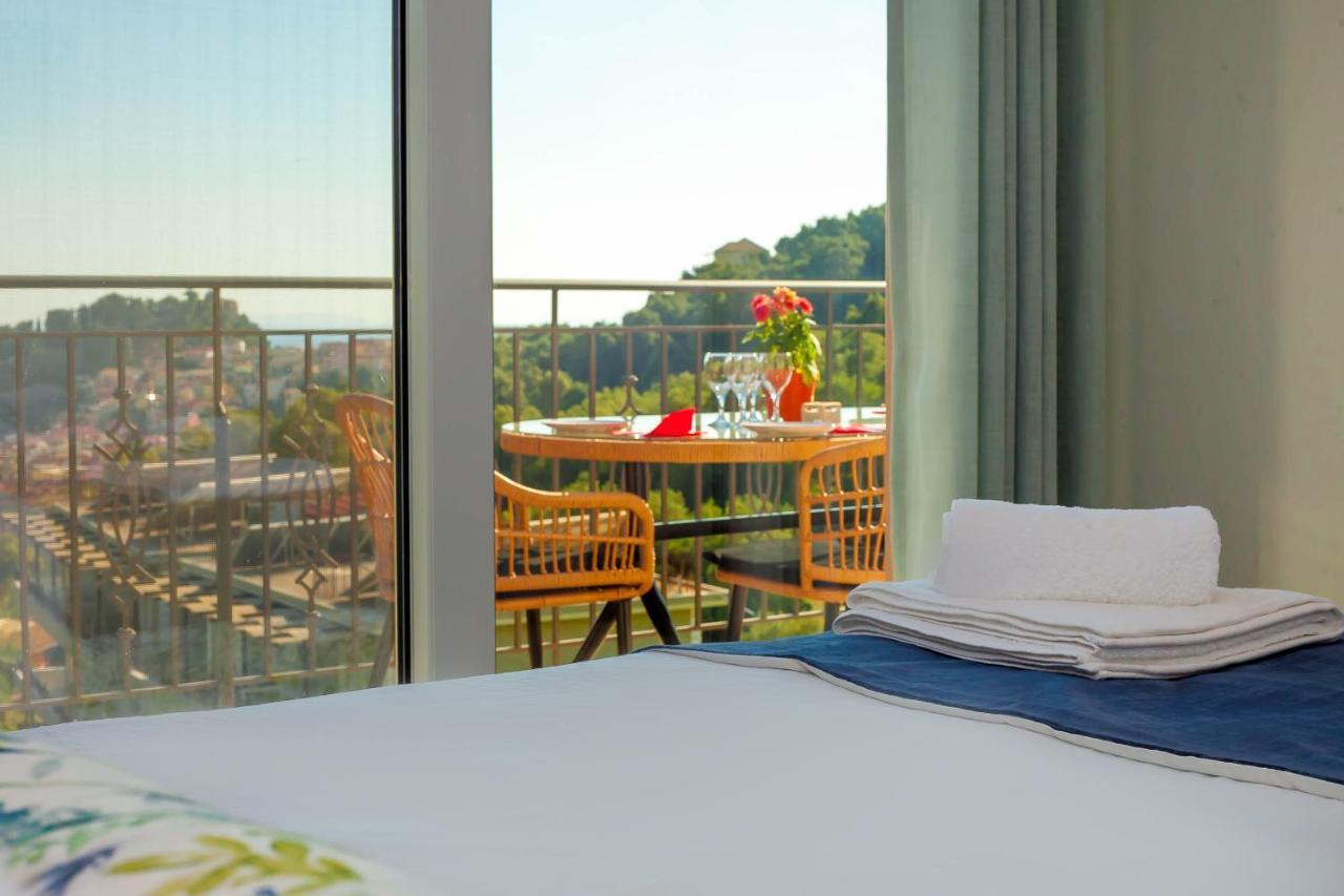 Natura Luxury Suites Parga Eksteriør billede