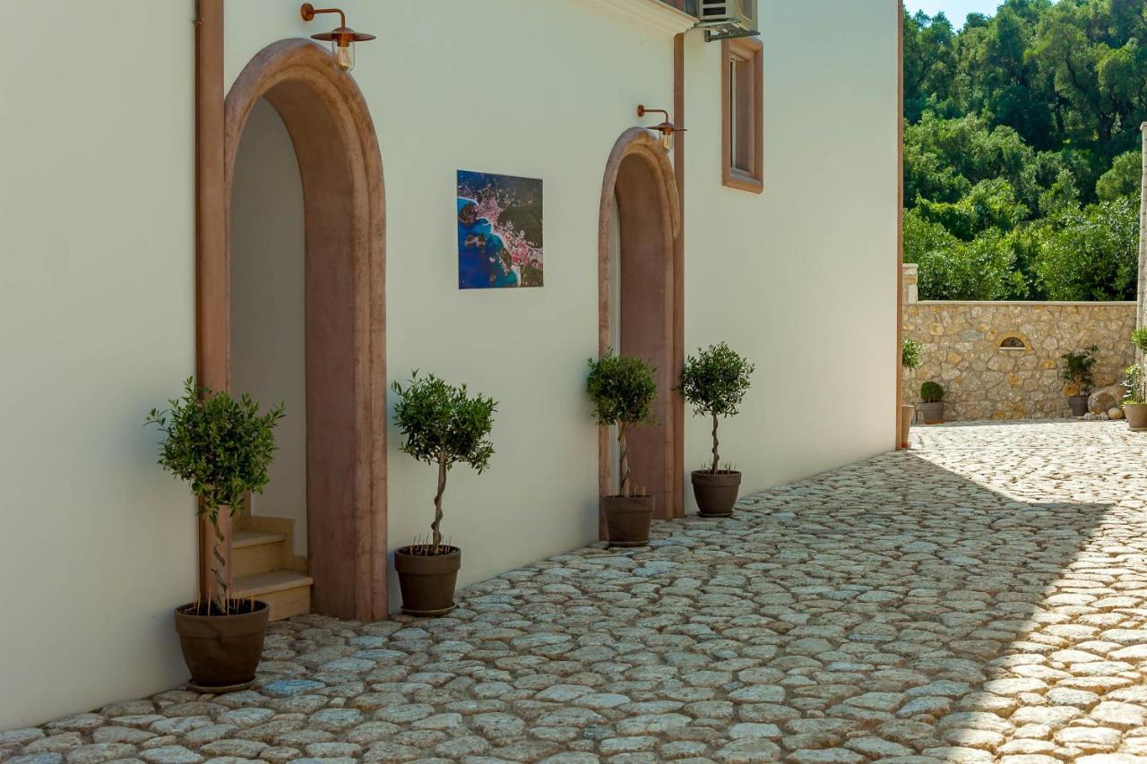 Natura Luxury Suites Parga Eksteriør billede