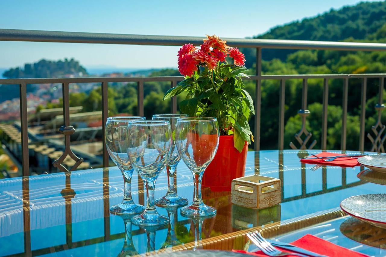 Natura Luxury Suites Parga Eksteriør billede