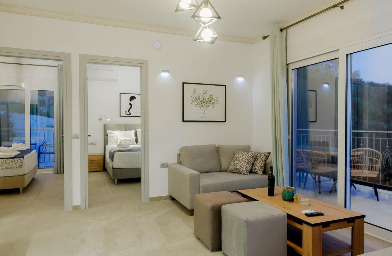 Natura Luxury Suites Parga Eksteriør billede