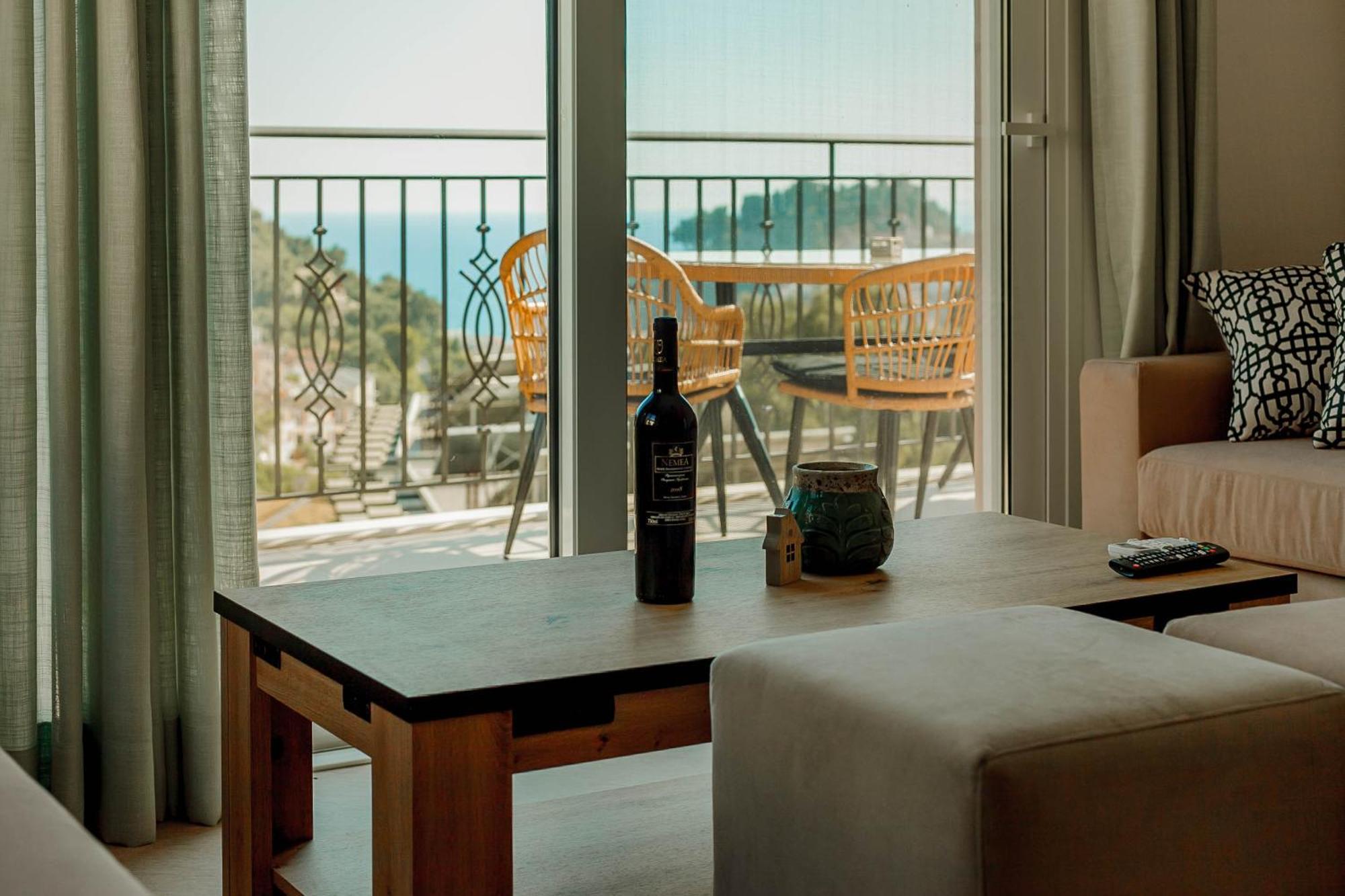 Natura Luxury Suites Parga Eksteriør billede