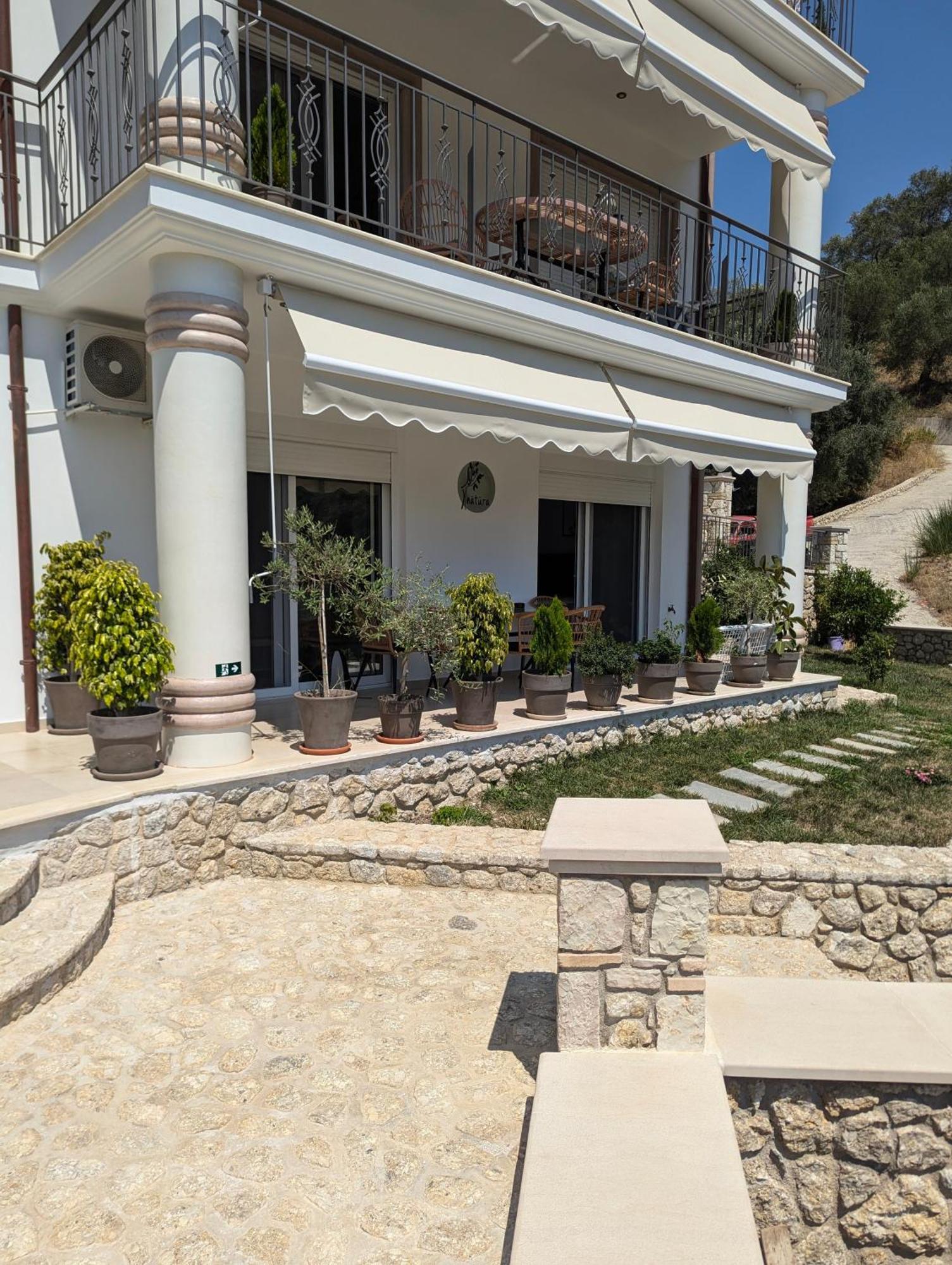 Natura Luxury Suites Parga Eksteriør billede